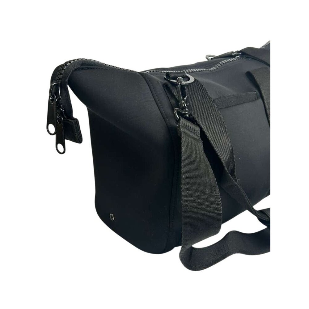 Dagne Dover Women's Black Bag With Mesh Compartments & Zipper Closure - Picture 12 of 16